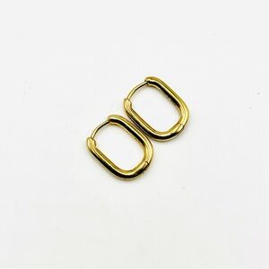 Fancy signed Daisy London Estee Lalonde 18kgp 925 Mini Square Hoop Earrings